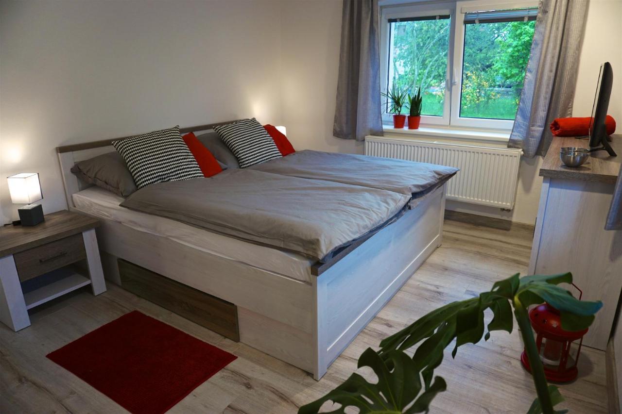 Apartmany U Lipy Tatobity Eksteriør bilde