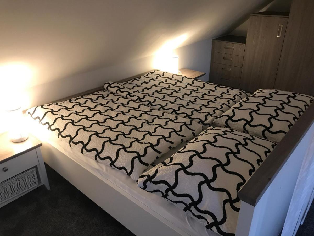 Apartmany U Lipy Tatobity Eksteriør bilde